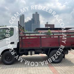 HINO WU302R Wooden Cargo 5000KG Year2012