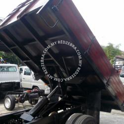 Isuzu NHR Single Cab Wooden Tipper