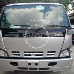 Isuzu NPR 16.8ft