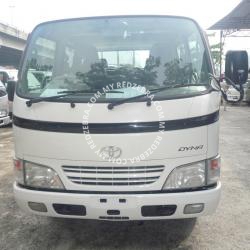 Toyota RZY230 Double Cabin Steel Cargo - Petrol