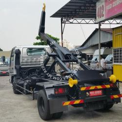 Isuzu NPR Arm Roll 5000Kg-7500KG