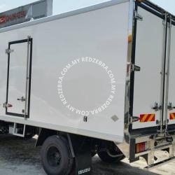 Isuzu NPR PRO Refrigerator Lorry Truck