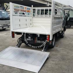 Toyota DYNA LY Double Cabin Steel Cargo With Tail Lift