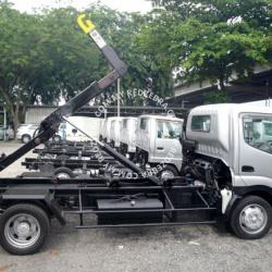 Hino XZU Armroll (Long Wheel Base 3815mm)