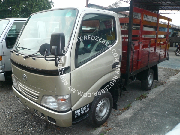 Toyota DYNA LY Single Cabin Wooden Cargo
