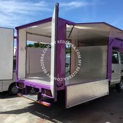 Isuzu - Purple food truck