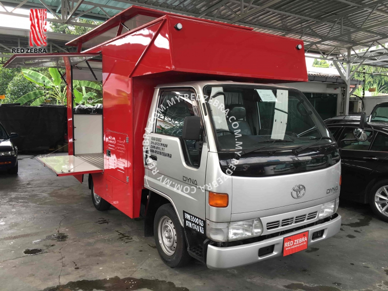 Toyota - Red food truck